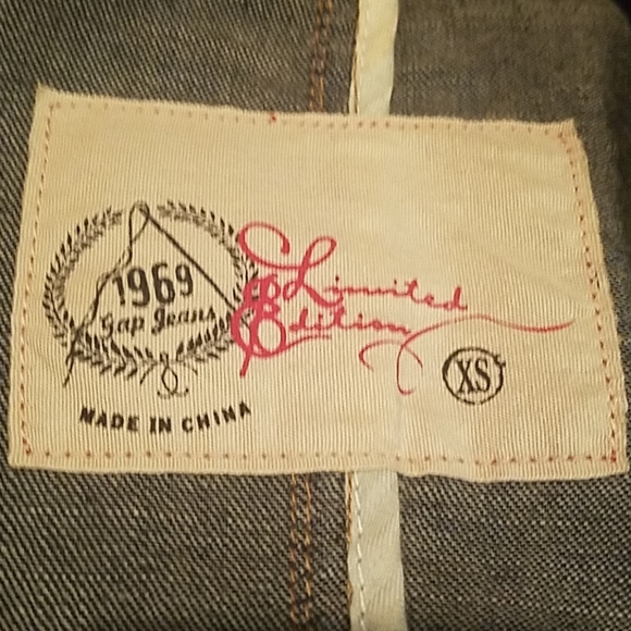 GAP Jeans Jacket - Picture 7 of 8